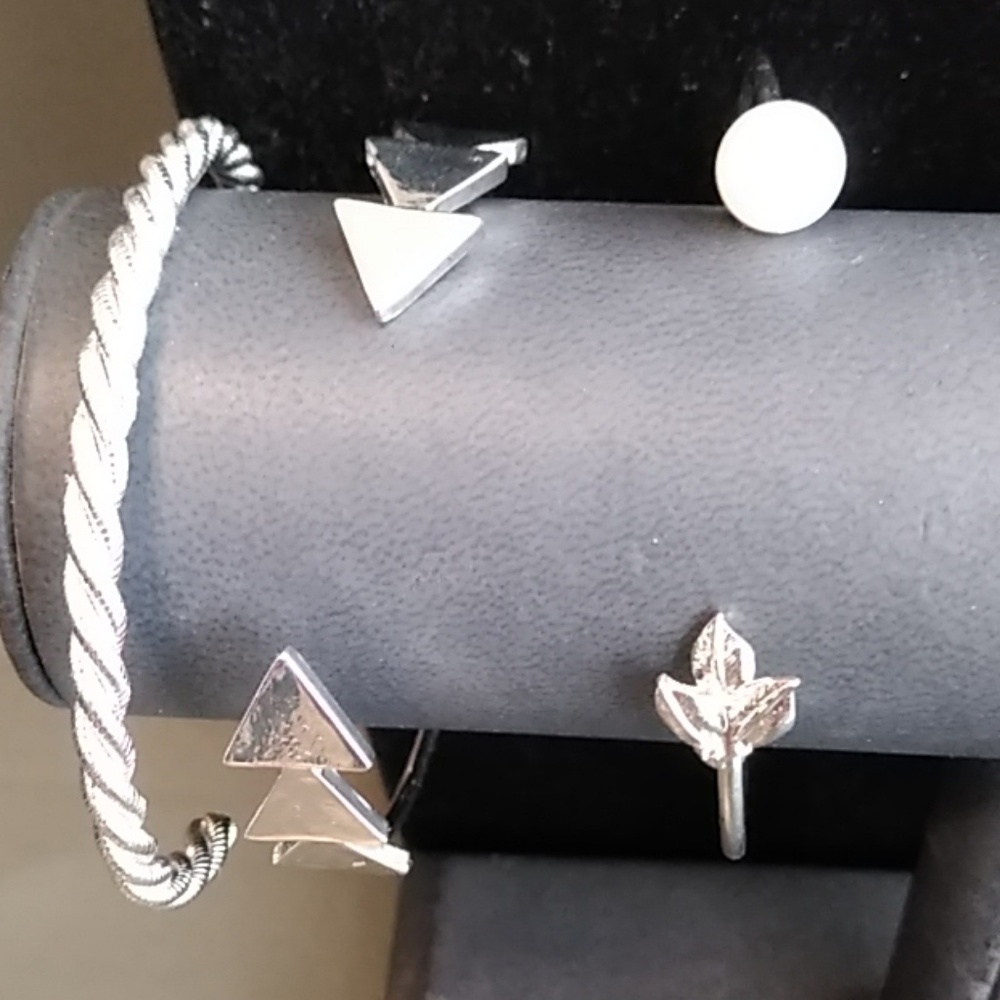 Set of 3 cuff bracelets